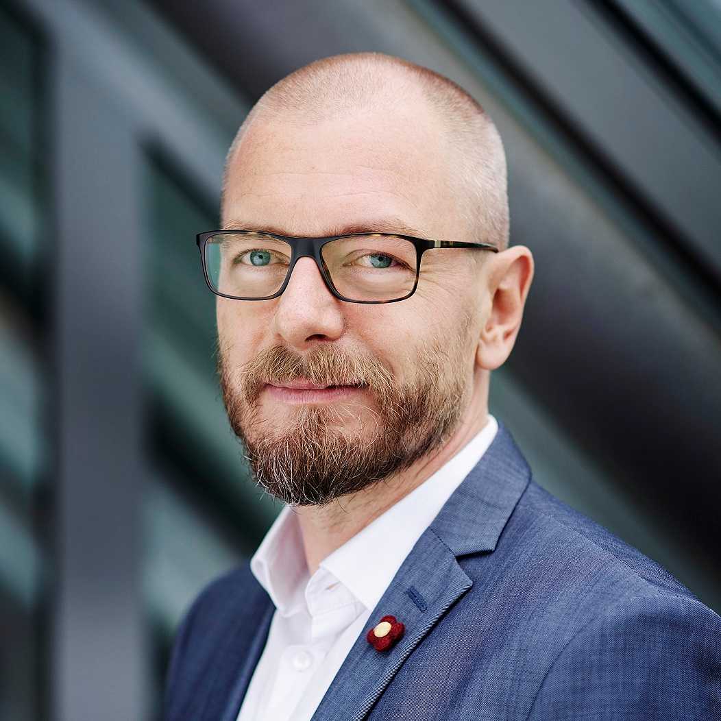 Prof. Christoph Hölscher